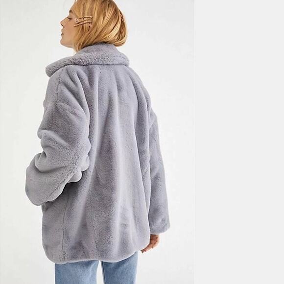 Free People Kate Faux Fur Coat Cloudy Day Gray Faux Fur Double Breasted Jacket - Picture 5 of 16